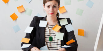 Пет хороскопски знаци што ќе донесат важни животни одлуки во 2024 година