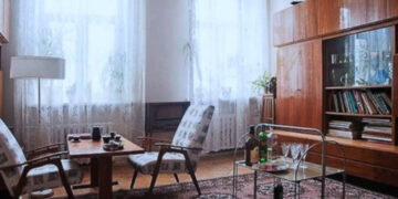 Виц на денот: Сине до кога ќе те издржуваме?