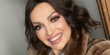 Нина Бадриќ во боја на фустан што ја зголемува самодовербата