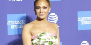 (Видео) Џенифер Лопез ги израдува обожавателите: После 10 години издава нов албум, но и филм за себе