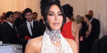 Холивудски ѕвезди кои слават православен Божиќ