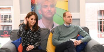 Мистерија за здравствената состојба на Кејт Мидлтон: се опоравува од операција во луксузна болница, децата не смеат да ја видат, а лекарите шпекулираат што и се случило