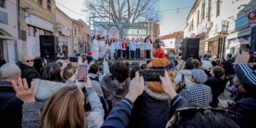 Битолската зимска магија: „Зимската приказна“ заврши со културен шмек и празничен сјај