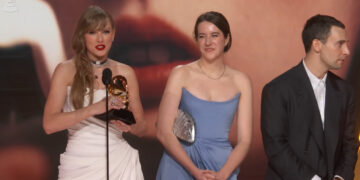 (Видео) Неверојатната Тејлор Свифт испиша историја: таа е првата уметница која четири пати освоила Греми