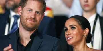 „Меган Маркл е нарцис кој го контролира принцот Хари“
