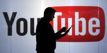 Морничави видеа се појавуваат со впишување на еден знак на „Јутуб“, родителите да бидат внимателни