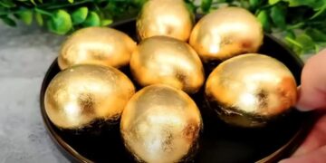 Се верува дека златните јајца носат пари во домот: за бојадисување потребна е само една состојка од кујната