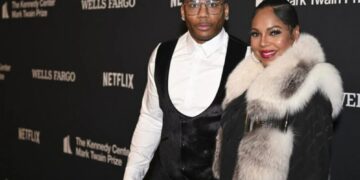 Се смириле по 20 години, сега чекаат бебе: Пејачката на 44 години првпат ќе стане мајка