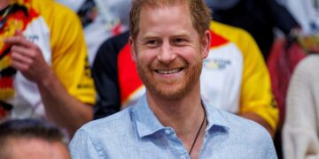 Принцот Хари доаѓа во ретка посета на Велика Британија на почетокот на мај