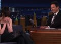 (Видео) Ен Хатавеј доживеа незгоден момент во шоуто на Џими Фалон