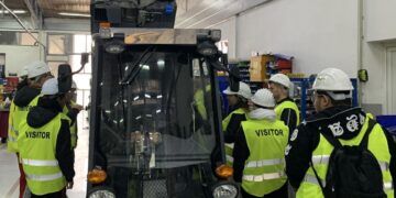 Ученици од специјалното училиште за деца со оштетен слух на практична настава во БРАКО