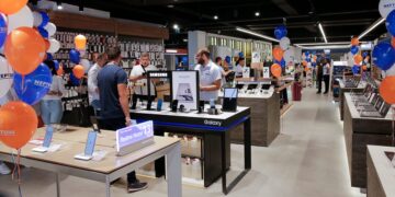 Ајде сите на стадион: Нептун продавница Стадион во комплетно нов изглед