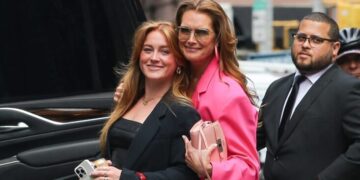 Брук Шилдс фотографирана со ќерката, сличноста меѓу двете е неверојатна