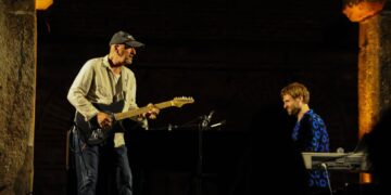 Влатко Стефановски изненадување на настапот на Звјездан Ружиќ наотворањето на 45 издание на фестивалот Скопско лето