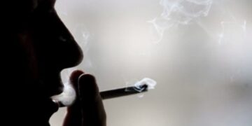 Како да се отстрани непријатниот мирис на цигарите од домот?