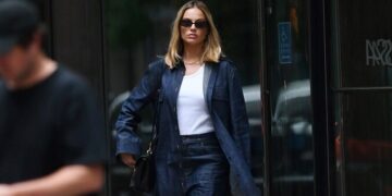 Маргот Роби  фотографирана за прв пат по веста за бременоста