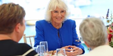 Кралицата Камила го слави својот 77 роденден