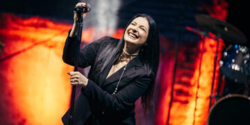 Калиопи направи концертен спектакл во Битола и беше поздравена со стоечки овации и аплауз