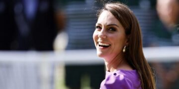 Обетките со кои Кејт Мидлтон се појави на Вимблдон се распродадени со брзина на светлината
