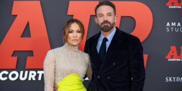 Пријателите на Џенифер Лопез: Уморни сме од нејзиниот хаотичен љубовен живот