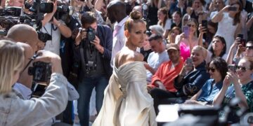 Селин Дион го критикуваше Трамп, ја искористил нејзината песна од Титаник без дозвола