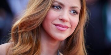 (Видео) Шакира ја напушти сцената, ја вознемири маж во публика