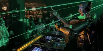 Во Охрид промовиран „Алшар”, првиот робот диџеј