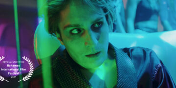 „Бизнисот на задоволството“ патува на Бахамите, од следната недела ќе игра во кината низ Македонија