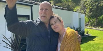 Објавени нови фотографии од Брус Вилис: „Го сакам толку многу“