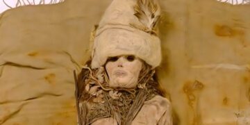 Научниците пронајдоа сирење старо 3.600 години, било ставено околу вратот на кинеска мумија