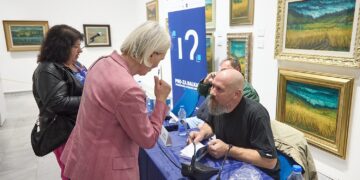 Отворен ПРО-ЗА Балкан: Интересна писателско-новинарска средба на Борис Дежуловиќ и Sвездан Георгиевски