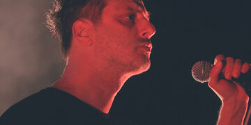 (Видео) Инцидент на црвениот тепих: Никол Кидман ја турна Салма Хајек