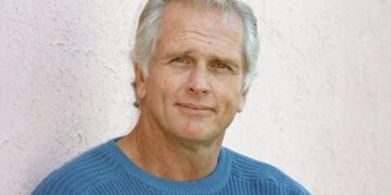 Ѕвездата на серијата „Тарзан“ Рон Ели почина на 86-годишна возраст