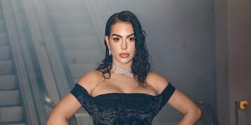 Георгина Родригез прошета на црвениот тепих во Париз, луѓето пишуваат: „Изгледаш евтино“