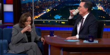 Прогласена е за една од најубавите жени на светот, ретко кој се сеќава како изгледаше пред операциите