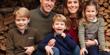 Принцезата Кејт користи посебна фраза за да ги дисциплинира децата на кралските настани