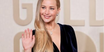 (Фото галерија) Спектакуларен концерт на Калиопи во Скопје