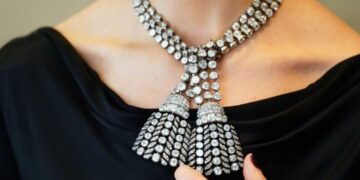 Најголемите расипници на хороскопот: овие знаци од Зодијакот не ги бива со пари