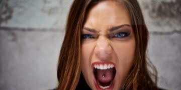 Темната страна на зодијакот: 5 хороскопски знаци со „пеколен“ карактер