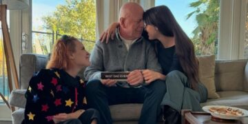 Ќерката на Брус Вилис објави фотографии со него за Денот на благодарноста