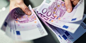 Четири хороскопски знаци ќе имаат голема парична добивка до крајот на месецот