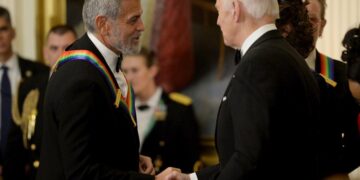 (Видео) Младата пејачка Јана Мрческа ја објави нејзината прва песна