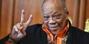 Почина Квинси Џонс, познат музички продуцент