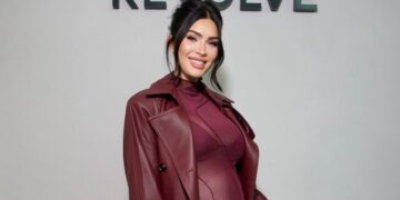 Меган Фокс за прв пат во јавноста по веста за бременоста