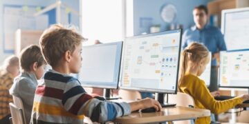 Софтверска компанија му понуди работа на седумгодишно момче