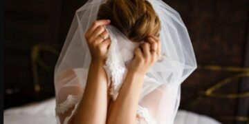 Невеста на свадбата понудила само веганска храна, гостите си порачувале пици