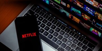 Некои корисници на Нетфликс добиваат пораки: „Не паѓајте на тоа – измама е“