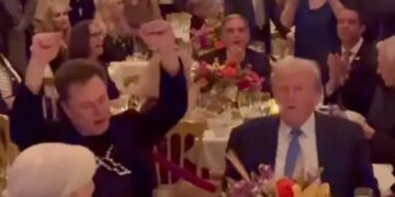 (Видео) Трамп и Илон Маск танцуваа на Денот на благодарноста