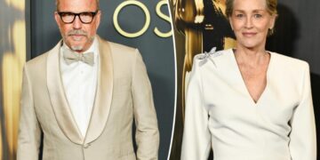 Нова романса на хоризонтот: Шерон Стоун не можеше да одолее на шармот на Кевин Костнер