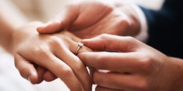 Фановите се убедени дека Џастин Бибер реагирал на свршувачката на Селена со тајна порака